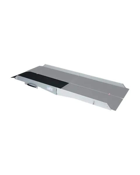 Links, oberes Teil der DF-300 Rampe